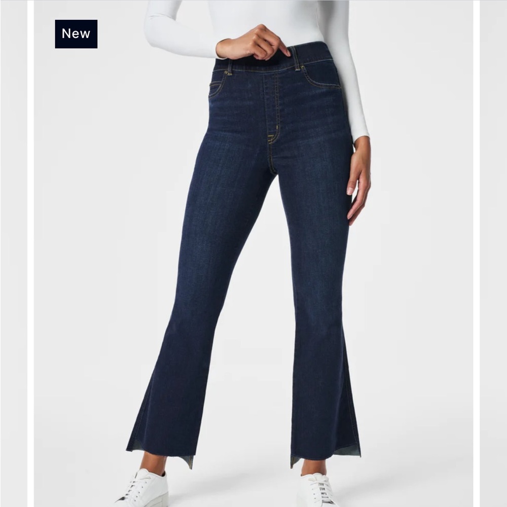 SPANX Step Hem Kick Flare Jeans (Brand New)